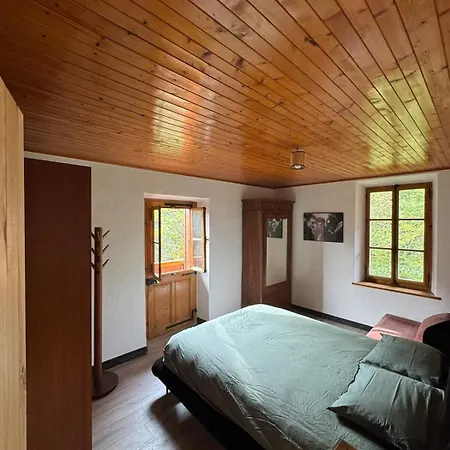 Authentic With Exceptional Views Chalet
