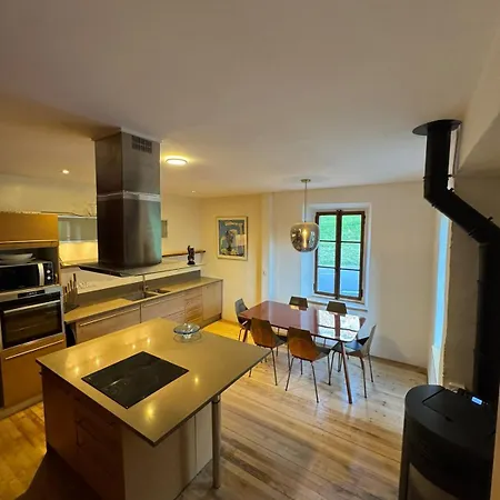 Chalet Authentic With Exceptional Views *