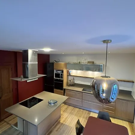 Authentic With Exceptional Views *
